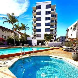 **** Aparthotel Aqualine On The Broadwater Australia