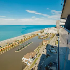 Orbi City Center Sea View ***** باتومي